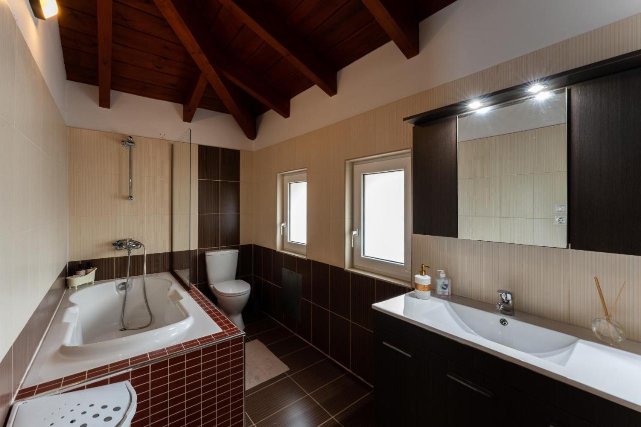 Villa Christalia Kolýmbia Eksteriør bilde